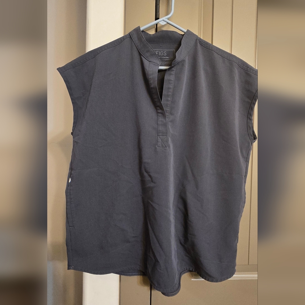 Figs Black Short Sleeve Tee Shirt